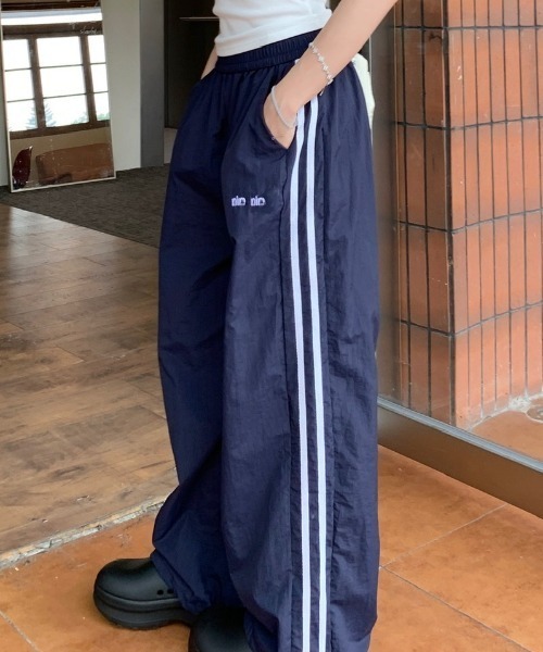 ワイドパンツ パンツ サイドラインナイロンパンツ レディース