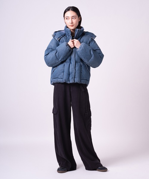 新品Levi’s/リーバイス ウエスタンダウンジャケット ブルーM レディース Levi's（リーバイス） ダウンコート ダウンジャケット ウエスタン