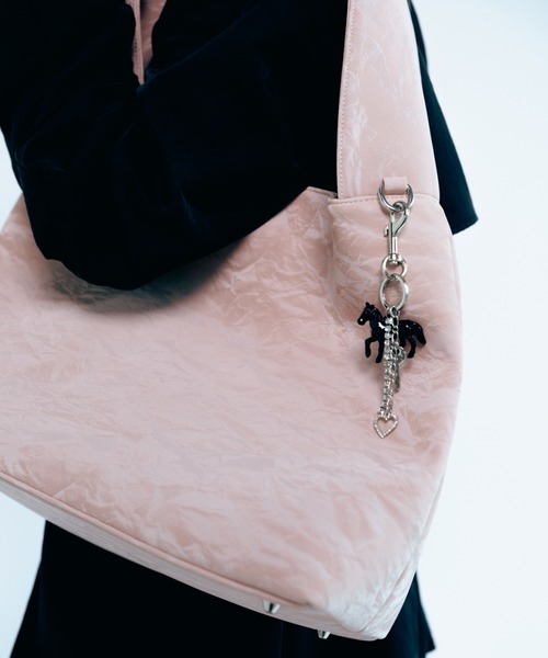 Carmelo トートバッグ Heart Handle Shoulder Bag (pink/black