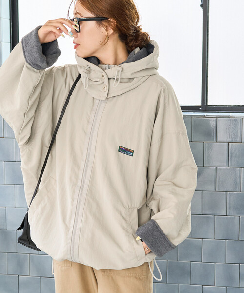 新品タグ付き FJALL RAVEN マウンテンパーカー TRAVEL FJALLRAVEN フェールラーベン マウンテンパーカー エコシェル