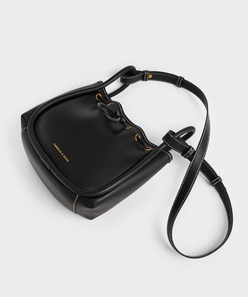 CHARLES & KEITH(チャールズ&キース) ショルダーバッグ バッグ Lyla CHARLES & KEITH(チャールズ&キース) ショルダーバッグ バッグ Lyla