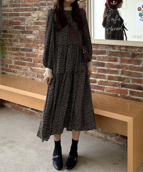 【昭和レトロ】小花柄ワンピース Sally Lunn ワンピース 小花柄レトロワンピース : ZOZOTOWN Yahoo!店