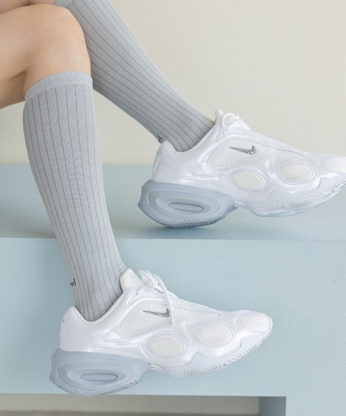 美品 NIKE meets emmi AIR MAX MUSE 23.5 NIKE（ナイキ） スニーカー 「NIKE meets emmi」W AIR MAX MUSE