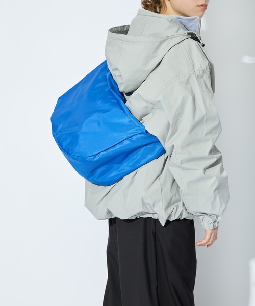 美品　完売　タングラム　カートバッグ　ラウンドバッグ　ショルダー 楽天市場】【在庫処分】テーラーメイド ラウンドトート TJ157 TM23