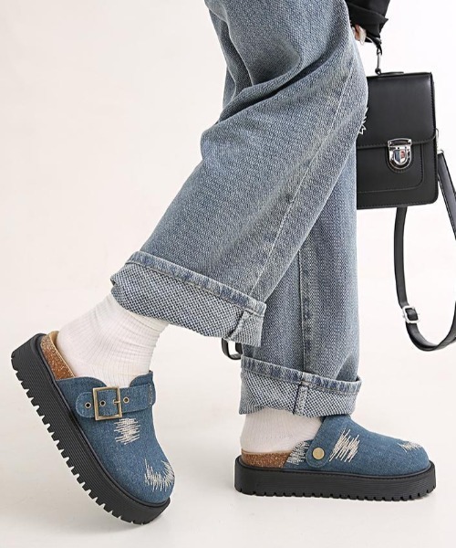 Achic（アシック） サンダル 厚底 ビルケンシュトックキャンパス