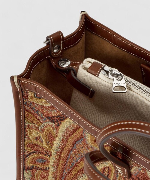 A VACATION（アヴァケーション） ショルダーバッグ バッグ (ア ヴァ