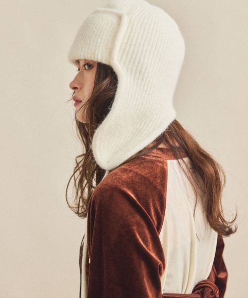 新年大セール⭐︎MONCLER アイボリー ニット帽 新品タグ付き PIZZA PLANET】ニットCAP/Disney collection by AMERICAN HOLIC