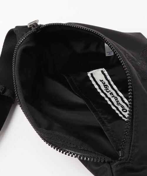 中古美品限定品onitsukatigerオニツカタイガーウエストボディーバッグ黒 Onitsuka Tiger（オニツカタイガー） ウエストバッグ OS ブラック