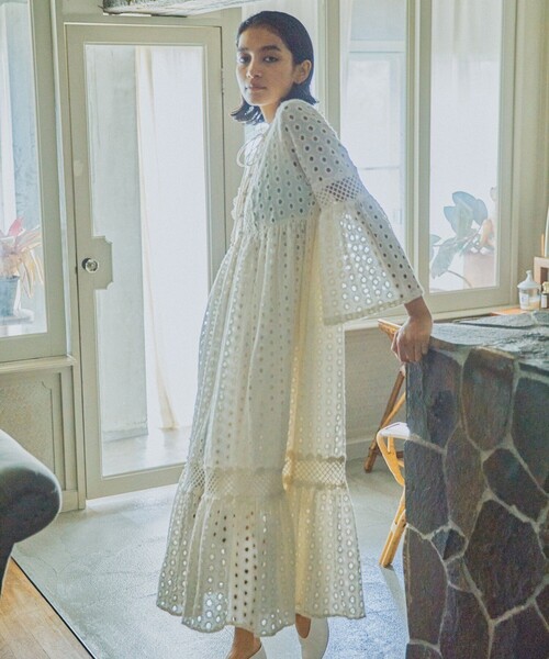 「Freada」 長袖ワンピース フリ- オフホワイト レディース_画像8