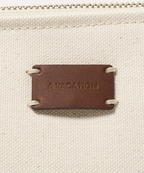 トートバッグ 「別注」「A VACATION」BREAD M トートバッグ ‐united LOVE project 2026‐ レディースの画像
