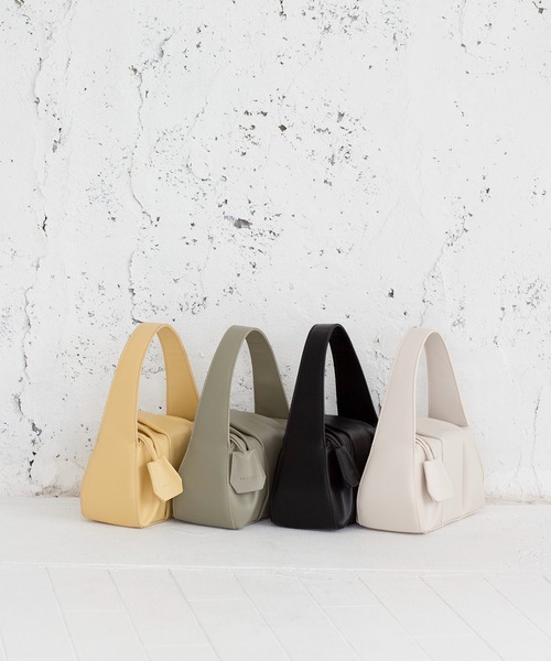 即発送 YADAMUI ノットデザイン クロスショルダーバッグ クロワッサン 即発送 YADAMUI ノットデザイン クロスショルダーバッグ クロワッサン