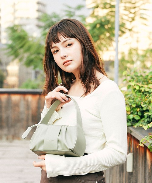 ショルダーバッグ・ポシェット MEDIUM CROISSANT CROSSBODY LEMAIRE | Medium Croissant Bag | Men | Lane Crawford