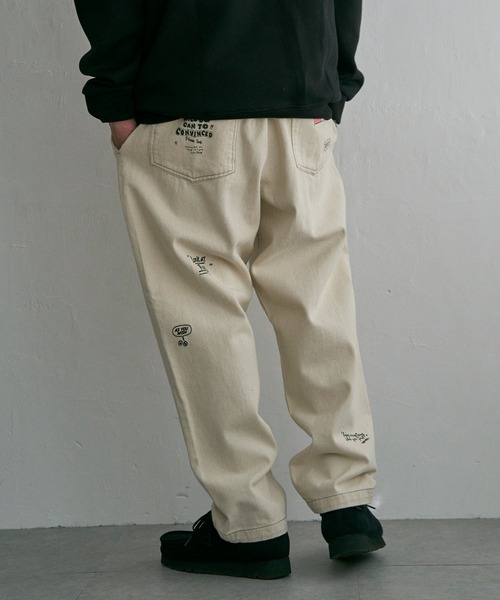 NO NEED（ノーニード） ジーンズ ラクガキプリント デニムパンツ