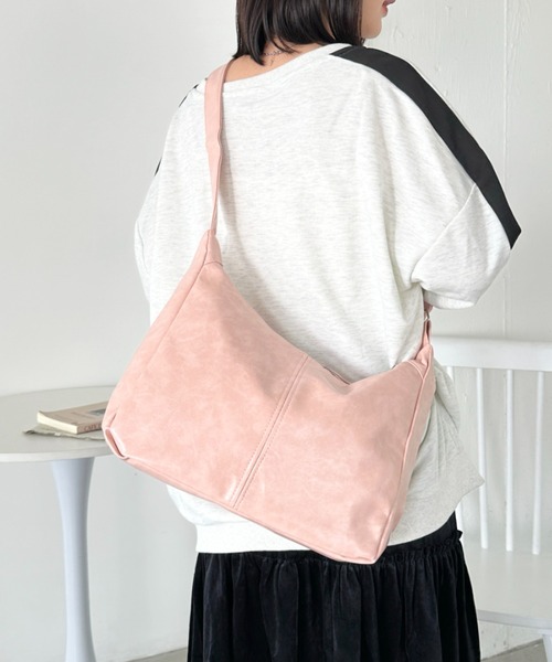 CLEA ショルダーバッグ バッグ ワイドベルトフェイクレザーショルダー