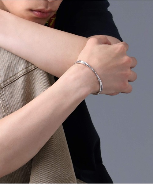 LION HEART（ライオンハート） バングル “for Gift”スピニンググロウ