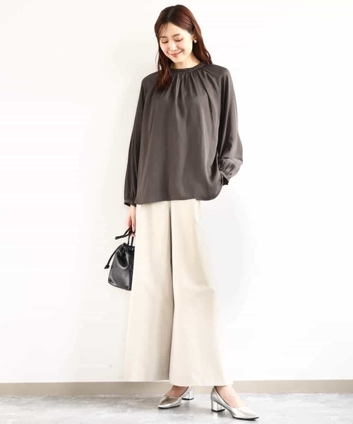 ブラウス シャツ フリルネックデザインサテンブラウス/前後2way/接触冷感/洗える レディース MK MICHEL KLEIN ブラウス シャツ フリルネックデザインサテン