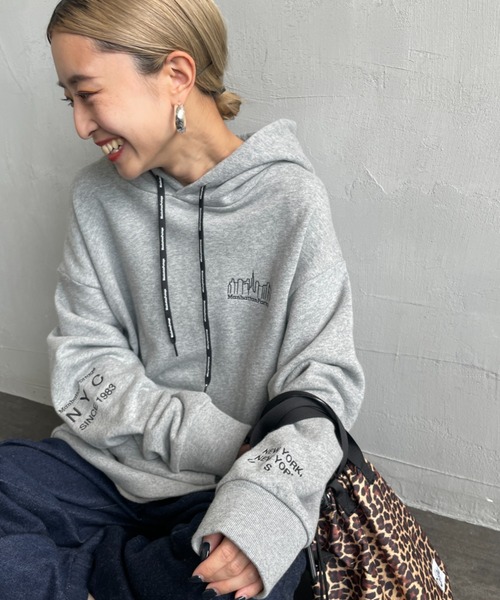Manhattan Portage（マンハッタンポーテージ） パーカー ワンポイント