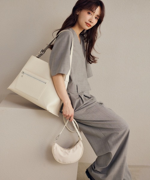 ADAM ET ROPE'（アダムエロペ） ショルダーバッグ バッグ 「赤埴奈津子