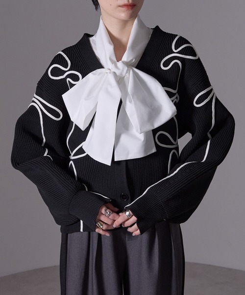 each alchemist カーディガン ラインリボン刺繍Vネックカーディガン