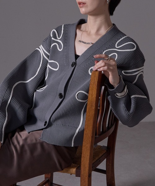 each alchemist カーディガン ラインリボン刺繍Vネックカーディガン