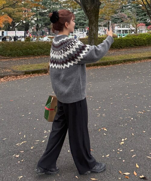 Discoat（ディスコート） ニット セーター 「ユニセックス」求心柄