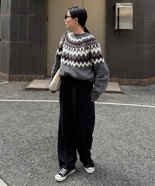 Discoat（ディスコート） ニット セーター 「ユニセックス」求心柄