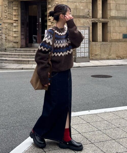 Discoat（ディスコート） ニット セーター 「ユニセックス」求心柄