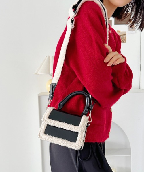 CLEA ショルダーバッグ バッグ 2WAYボアデザインPUショルダーバッグ