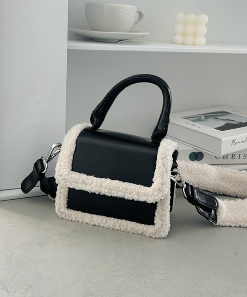 KBF♡ボアショルダーバッグ セール】ステッチデザインベロアミニBAG（ショルダーバッグ）｜KBF