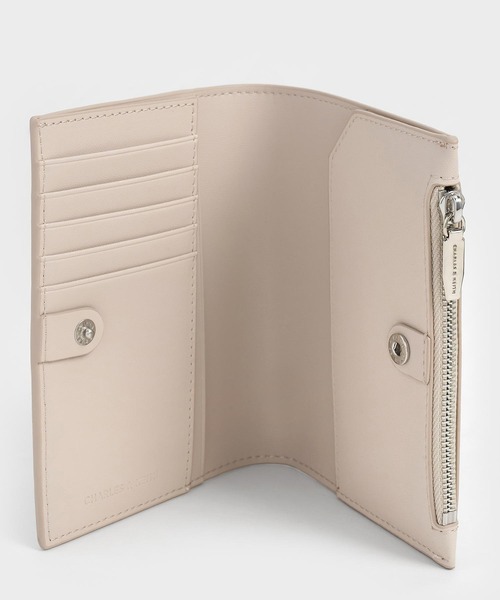 CHARLES & KEITH◆Noelle ノエル パスポートホルダー◆送料込 CHARLES & KEITH Noelle ノエル パスポートホルダー （Ivory