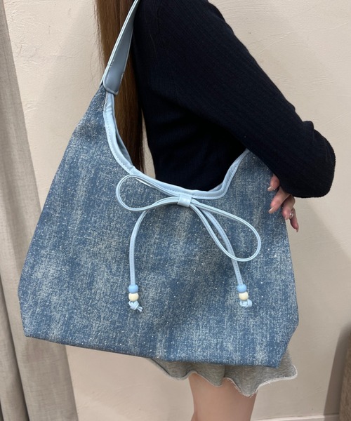 ダークブルーWデニム♡刺繍のリボンバッグ♡ストーン付き TITTY＆CO. トートバッグ ラインストーン付きデニムリボンバッグ