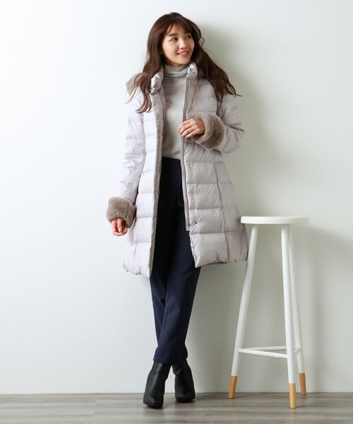 AMACA ショールカラー ロングダウンコート 38サイズ ベルト付き 女優襟 オンライン で 販売ファッション - AMACA ショールカラー ロングダウン