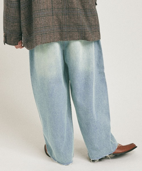 「MUHET」 加工デニムパンツ LARGE チャコール メンズ