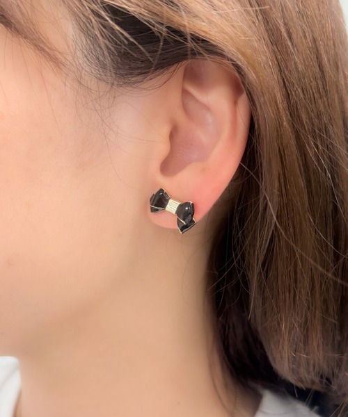 黒色リボン型ピアス(片耳用) リボン黒 イヤリング ピアス | iichi 日々の暮らしを心地よくする