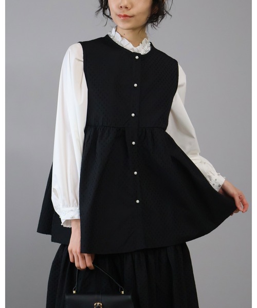 Doumoi ベスト ジレ ドット柄 ペプラム パールボタン 前開き ベスト