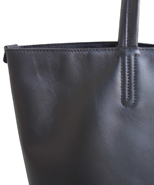 P.I.D トートバッグ ピーアイディー「P.I.D」レザートートバッグ