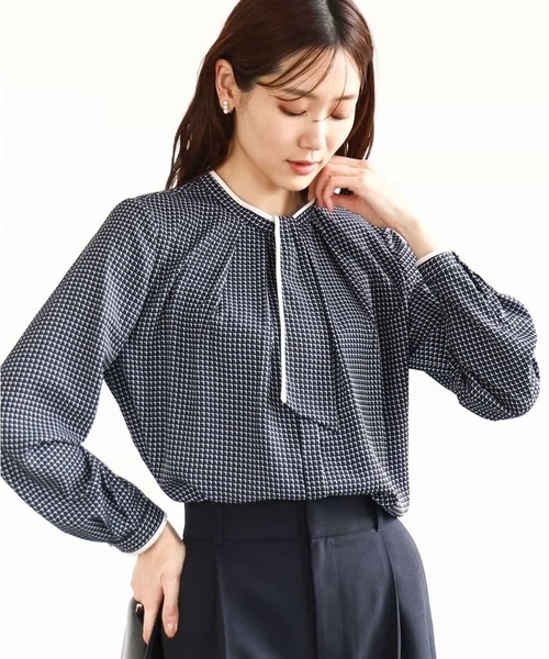 ブラウス シャツ ドット幾何柄ボウタイ付きブラウス/洗える レディース