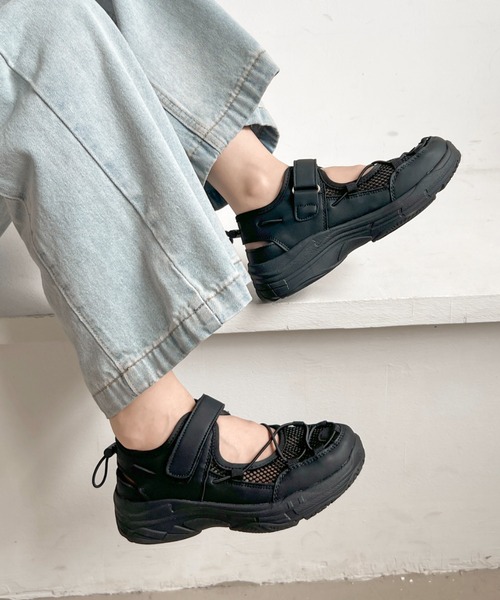 Shoes in Closet（シュークロ） スニーカー 超軽量 厚底 メッシュ