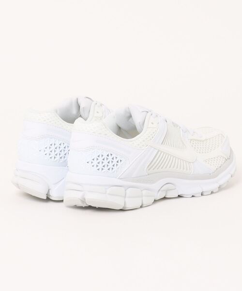 【新品未使用】NIKE ズームボメロ5 27cm ナイキ-エア-マックス-sndr-gtx-