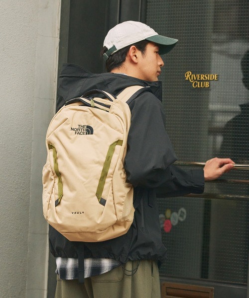 THE NORTH FACE VAULT ベージュリュック THE NORTH FACE（ザ ノースフェイス） デイバック リュック 「THE