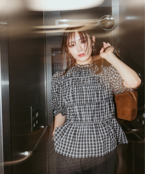 新品未使用❣️ミラオーウェン　ペポラム　シャツ　ブラウス　黒 Mila Owen tシャツ ドッキングペプラムトップスブラウス