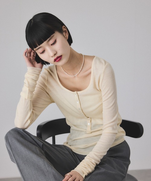 ADAM ET ROPE'（アダムエロペ） tシャツ ヘンリーネックカットオフ