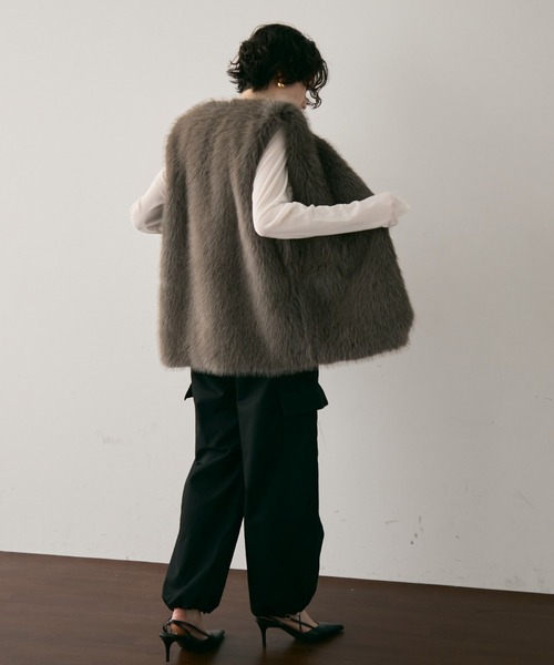 Trish（トリッシュ） ベスト ジレ ヴィーガンファーミドルジレ