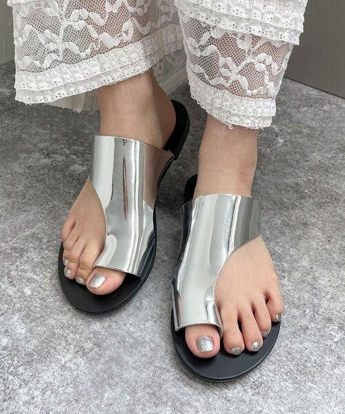 「NICOLAS LAINAS」 フラットサンダル 38 ゴールド レディース_画像3