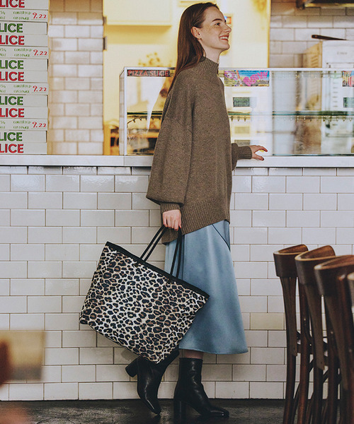 「LeSportsac」 トートバッグ FREE ベージュ レディースの画像
