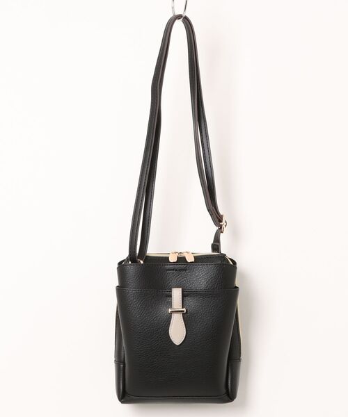 ikka（イッカ） ショルダーバッグ バッグ 「雑誌InRed4月号掲載」三層