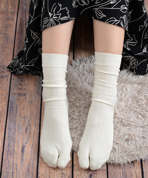 Mayree 靴下 「float」2本指/足袋 リブ クルー丈ソックス レディース