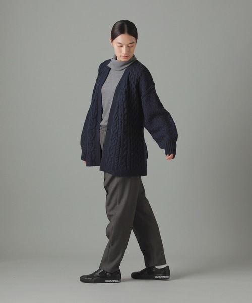 新品 zucca ズッカ ブラック ニットワンピース アランニット レース 黒 新品 zucca ズッカ ブラック ニットワンピース アランニット レース 黒