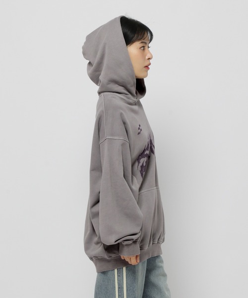 トレーナー スウェット 「UNISEX」SAINTPAIN／メタルピグメントプルオーバー レディース メンズ SAINTPAIN（セイントペイン）の「【UNISEX】SAINTPAIN／メタル