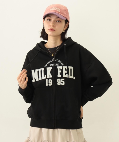 MILKFED.（ミルクフェド） パーカー COLLEGE PATCH ZIP UP HOODIE